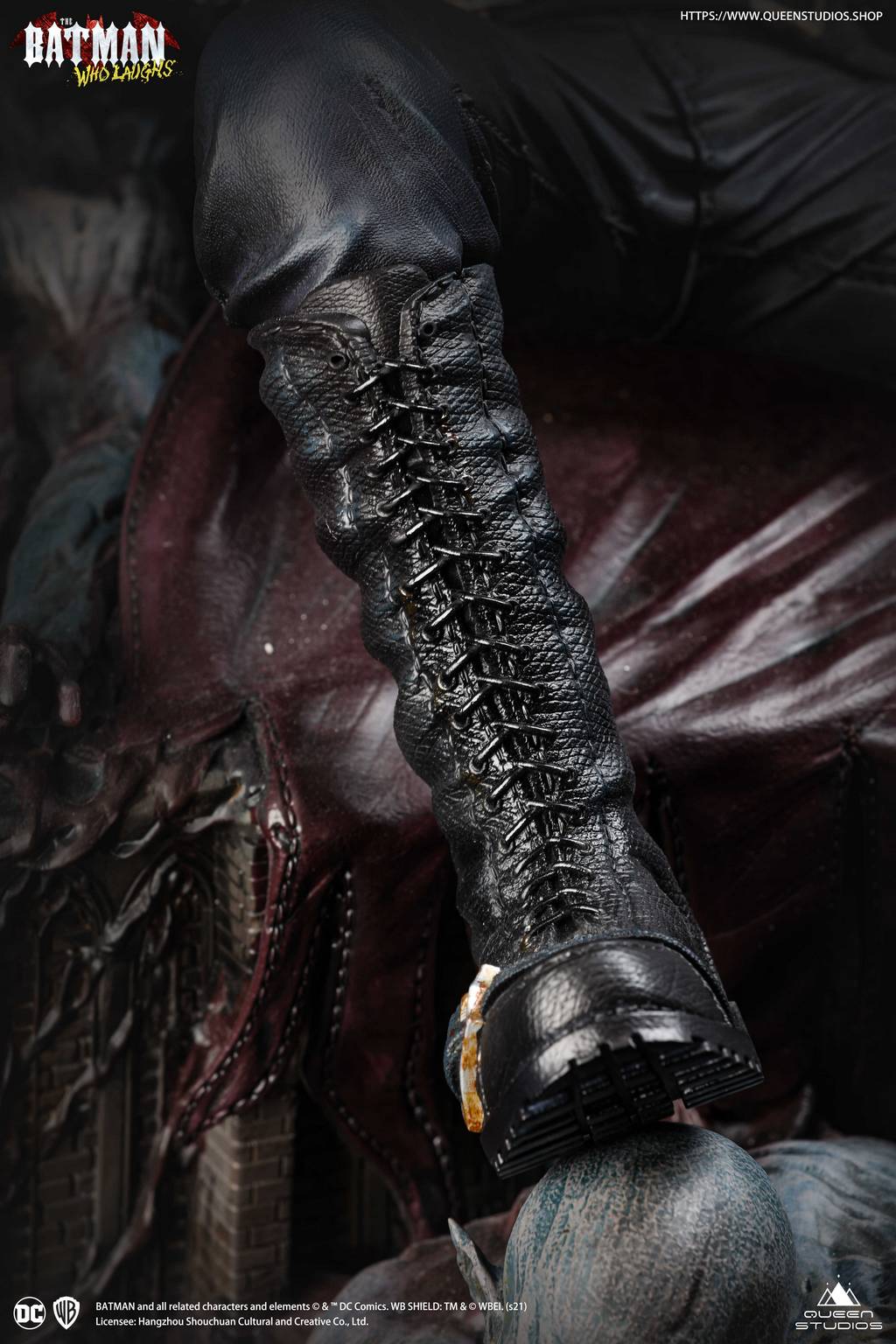Batman Who Laughs on Throne Statue 1/4 – 70 cm – produktbillede 10