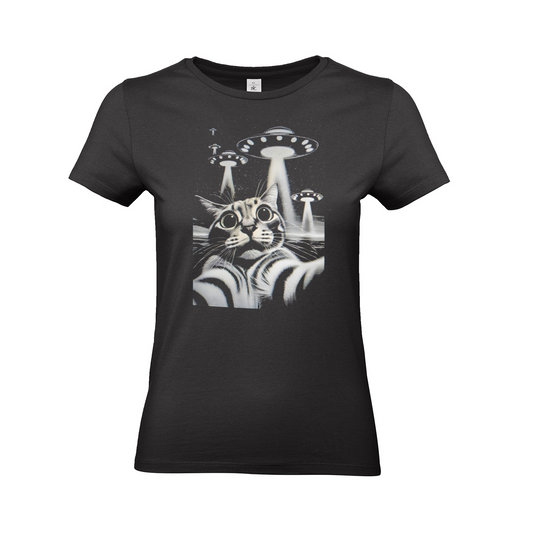.Cat selfie UFO. - Woman slim fit