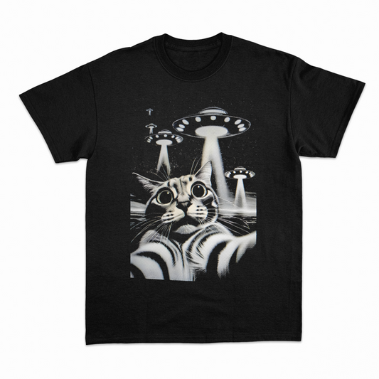 Cat selfie UFO - Heavier fabric t-shirt