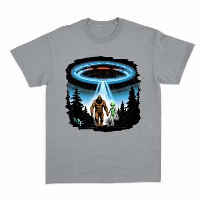 BIGFOOT AND ALIEN - Heavier fabric t-shirt