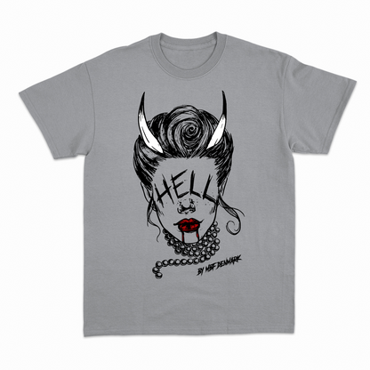 Hellish woman - Heavier fabric T-Shirt