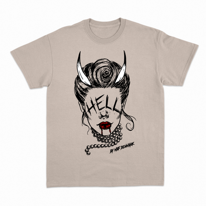 Hellish woman - Heavier fabric T-Shirt