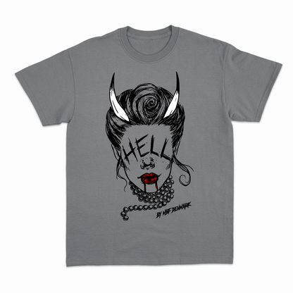 Hellish woman - Heavier fabric T-Shirt